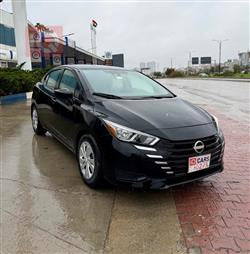 نيسان فيرسا